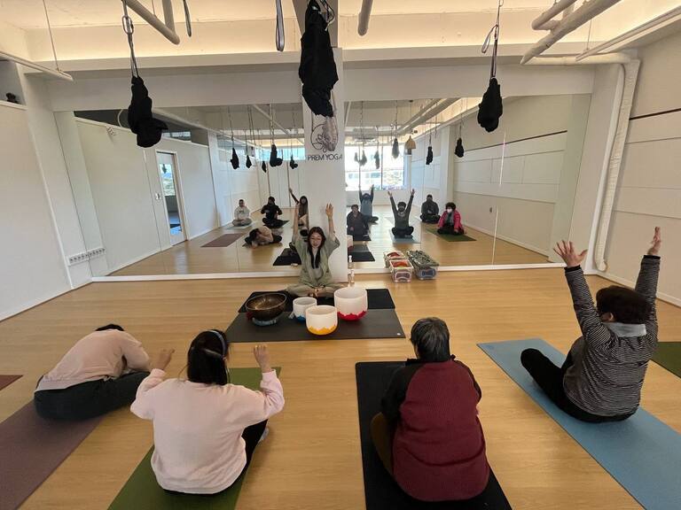 [재능기부] 쁘램요가 경주점 대표 이보경 강사, 주간활동서비스 대상자 초청 원데이 요가 체험 재능기부